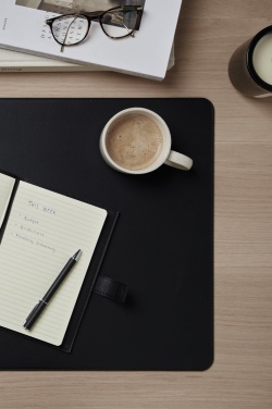 Logotrade werbemittel das Foto: VINGA Timo Schreibtischunterlage aus RCS rec. rPET